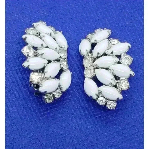 Vintage Earrings Clip White Milk Glass & Clear Rhinestones RARE Signed GALE - Picture 9 of 13